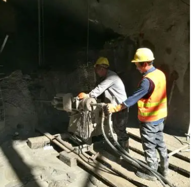 营根镇水下抗分散灌浆料特点 水下不分散注浆料介绍